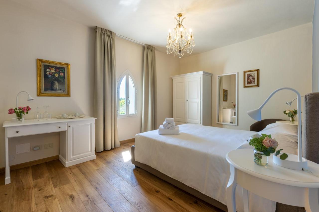 Ninfeo Dell' Arancera Bed & Breakfast Calci Exterior foto